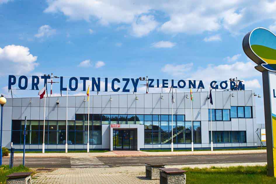 Port Lotniczy Zielona Góra - hala odlotów