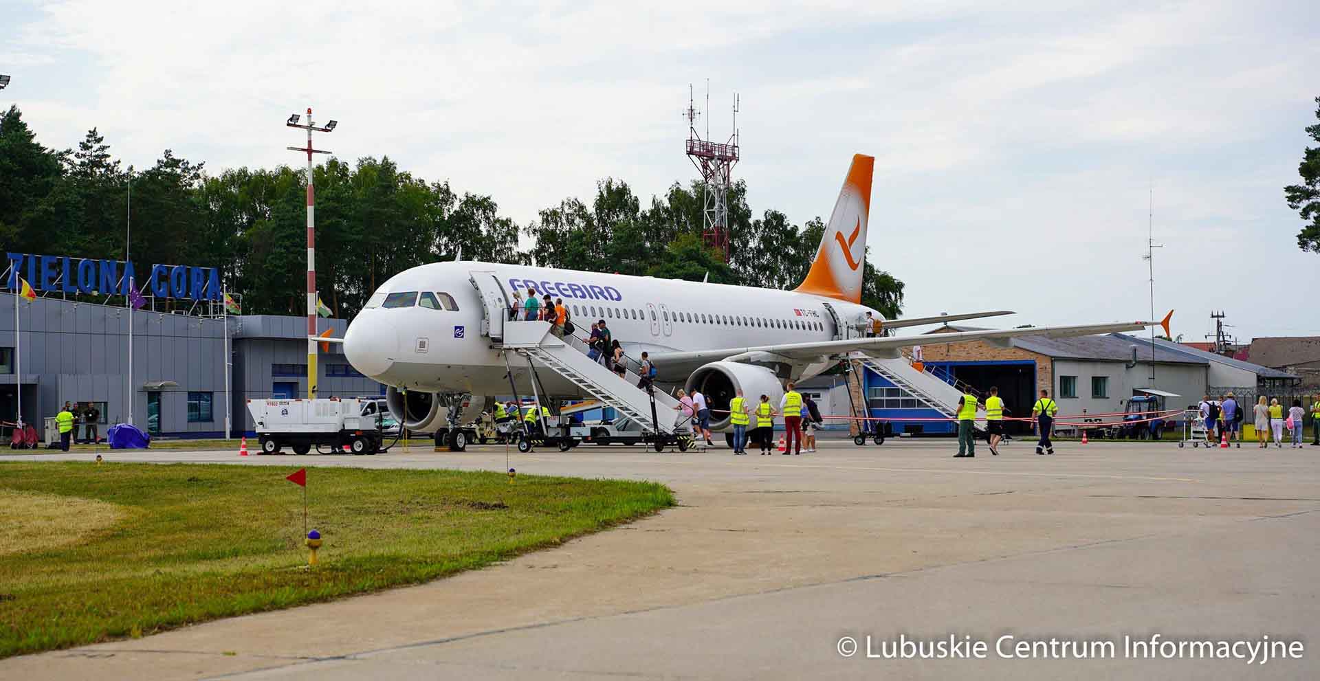   Kto nam da skrzydła Miękkie lądowanie lotniska w Babimoście