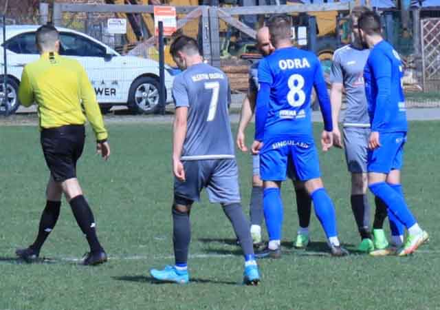 Błękitni Ołobok - Odra Bytom Odrzański