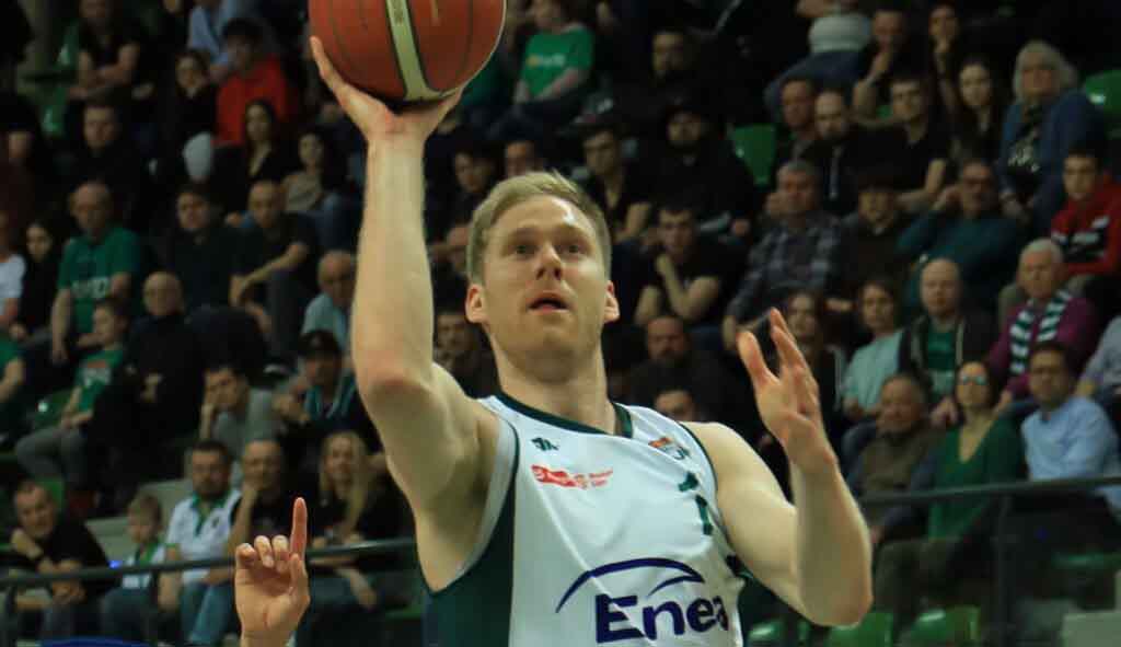 Mężczyzna z piłką