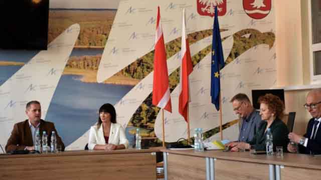 Podpisanie umów na dotacje na remont zabytków Fot. Tomasz Pawłowski