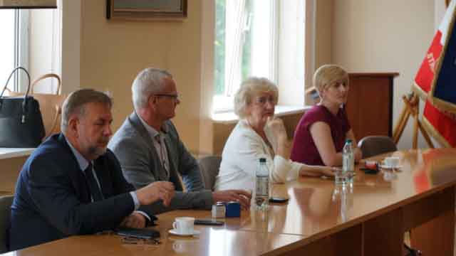 Podpisanie umów na inwestycje w ramach Lubuskiej Bazy Sportowej