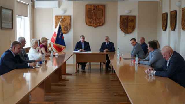 Podpisanie umów na inwestycje w ramach Lubuskiej Bazy Sportowej