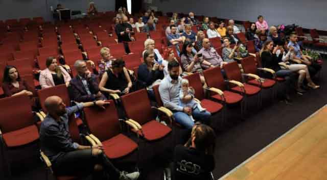 Spotkanie z Martą Maciejewską, autorką książki "1200 gramów szczęścia"