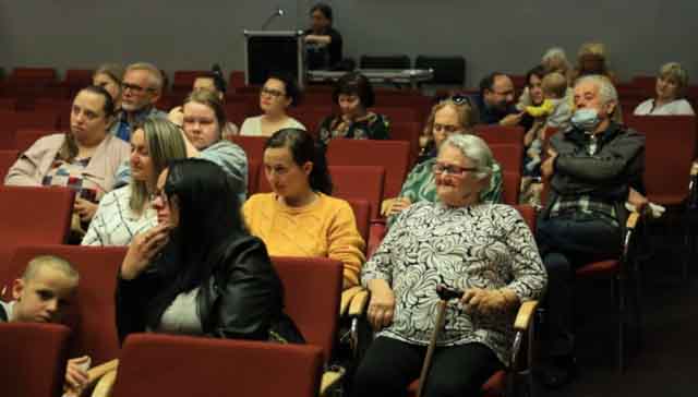 Spotkanie z Martą Maciejewską, autorką książki "1200 gramów szczęścia"