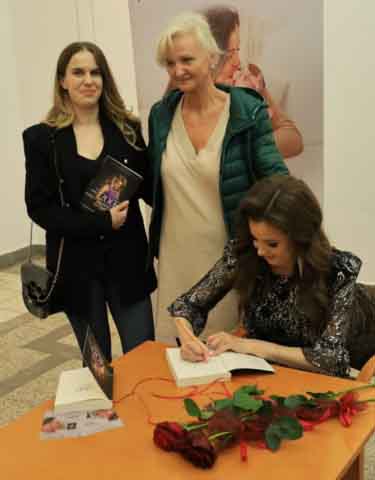 Spotkanie z Martą Maciejewską, autorką książki "1200 gramów szczęścia"