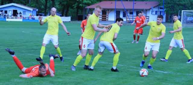 Odra Nietków - Spójnia Ośno Lubuskie