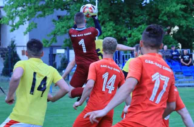 Odra Nietków - Spójnia Ośno Lubuskie