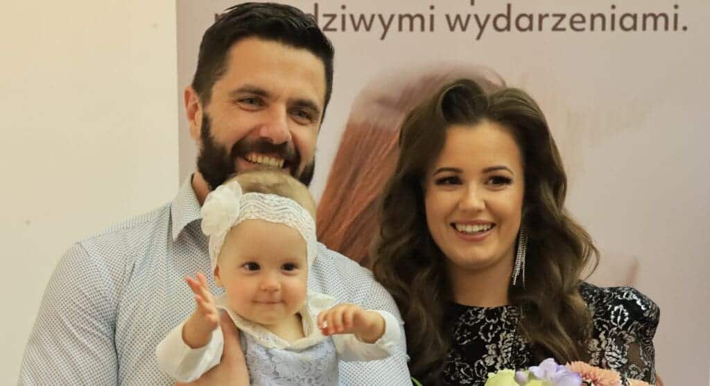 Kobieta, mężczyzna i dziecko