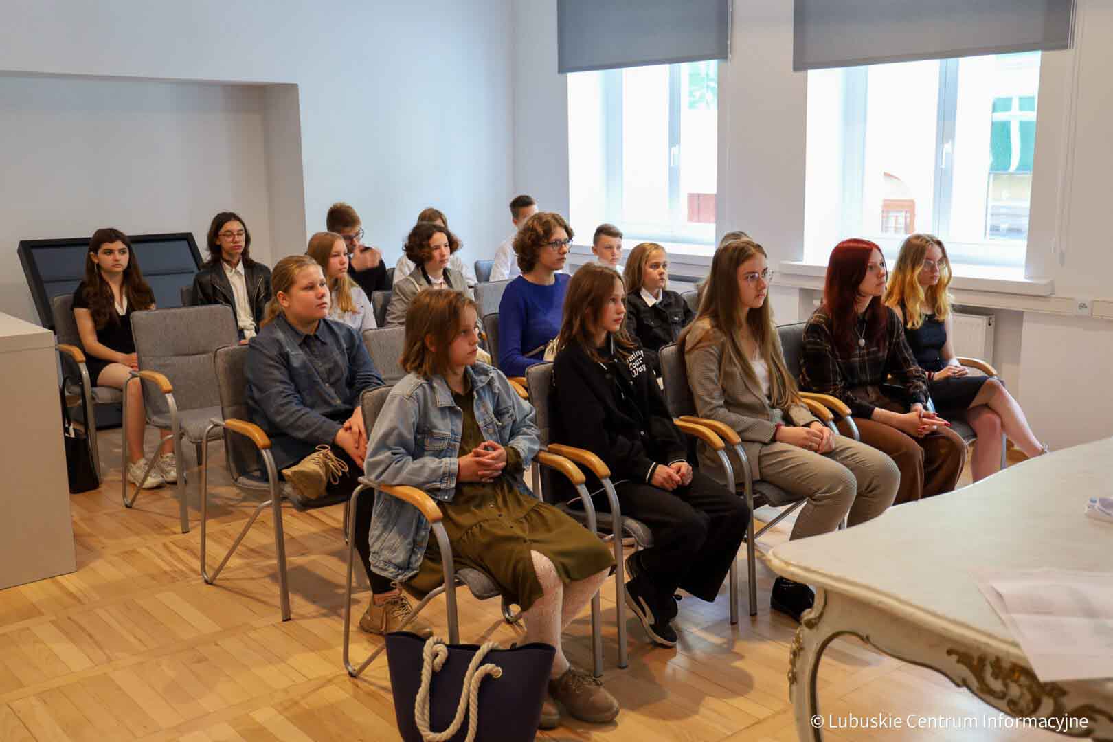 IMG_7189 Młodzi adepci dziennikarstwa opisali obrady Sejmiku