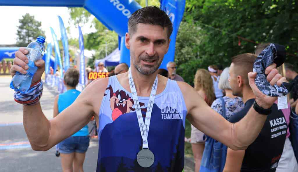 Mężczyzna z medalem