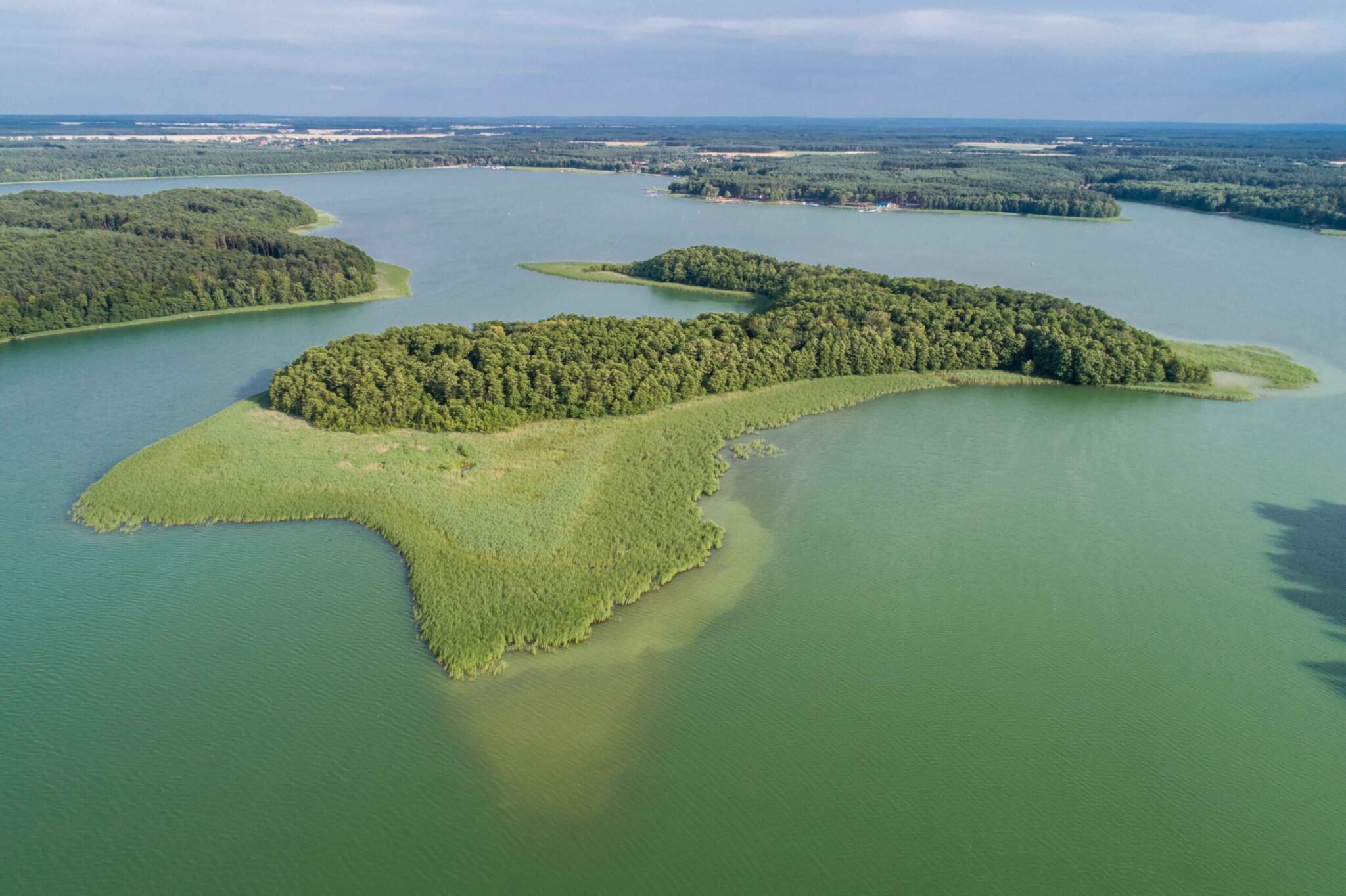 Nieslysz_Czech_Dron_023 Wyspa na jeziorze Wakacje 2022 W Lubuskiem mamy 28 kąpielisk LISTA