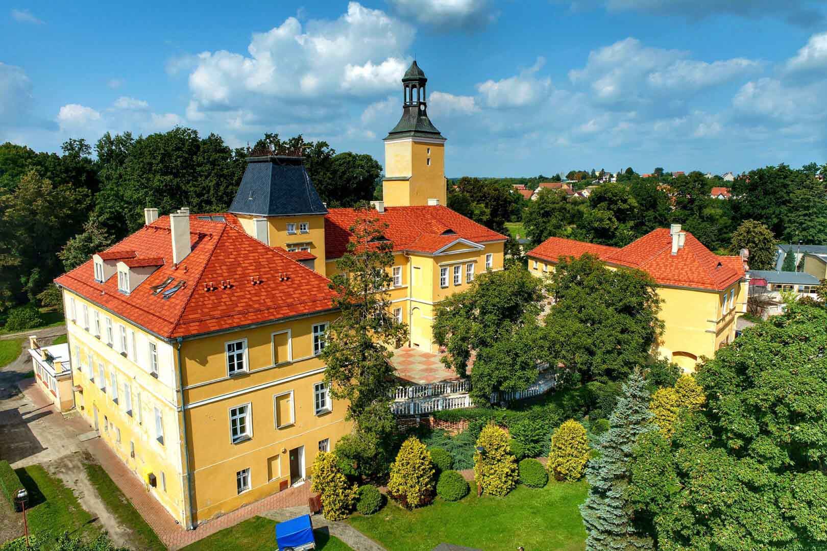 243065276_2944267259162408_1076722971221394775_n (1) Lubuski zamek o którym zapominamy Szczęściarz zawsze miał gospodarza