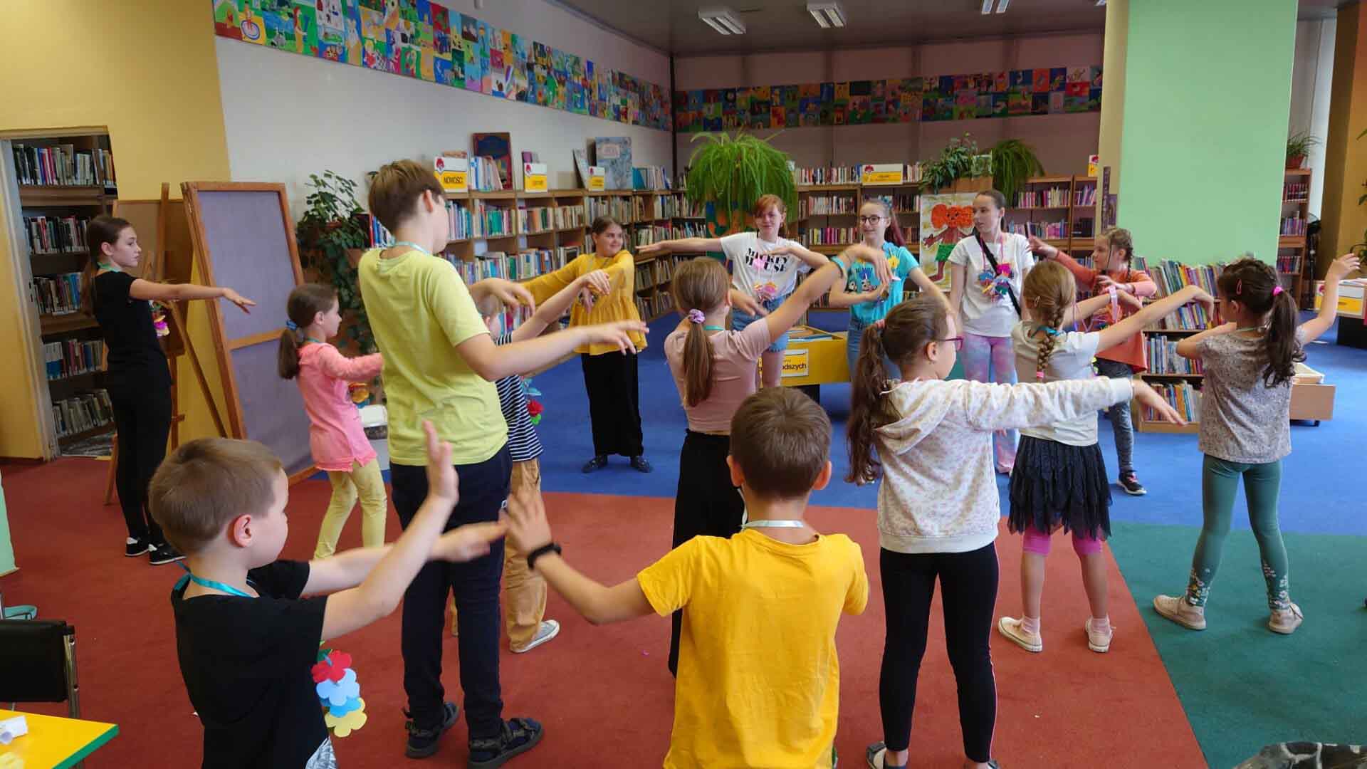   Gorzowska książnica organizuje dzieciom wakacje WIDEO