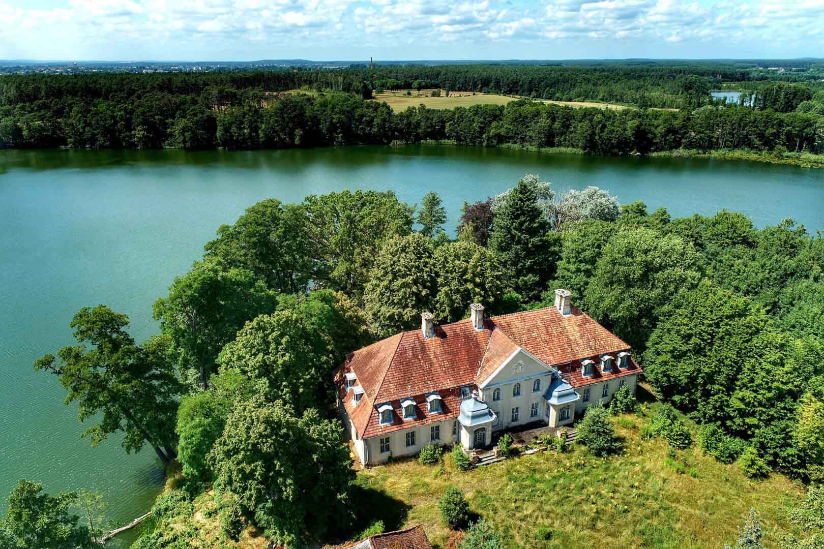 260886467_2988012188121248_1686270910543924257_n Rezydencja nad jeziorem w której uczyli się rolnicy