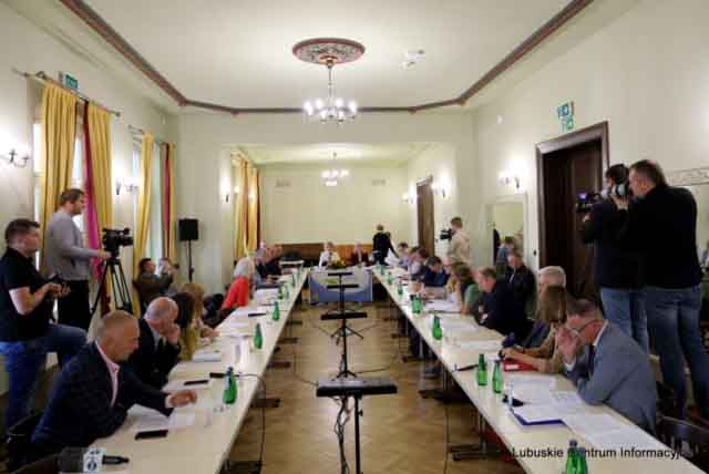 Posiedzenie sejmikowej Komisji ds. Klimatu w Regionalnym Centrum Animacji Kultury Fot. Dariusz Nowak