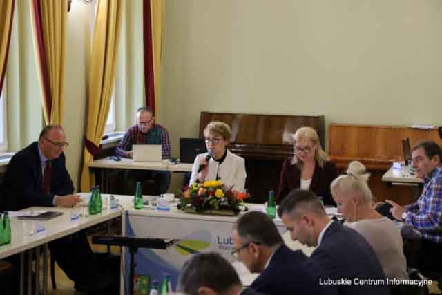 Posiedzenie sejmikowej Komisji ds. Klimatu w Regionalnym Centrum Animacji Kultury Fot. Dariusz Nowak