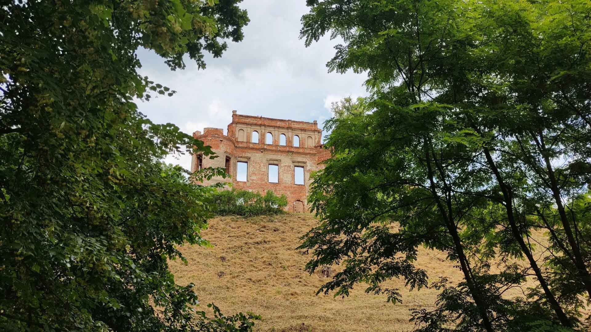 IMG_20220616_130413 O duchach skarbie i nadodrzańskim zamku Słowem Siedlisko