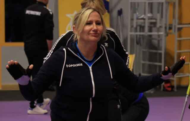 VI Ogólnopolska Olimpiada Urzędów Marszałkowskich w Drzonkowie - przeciąganie liny