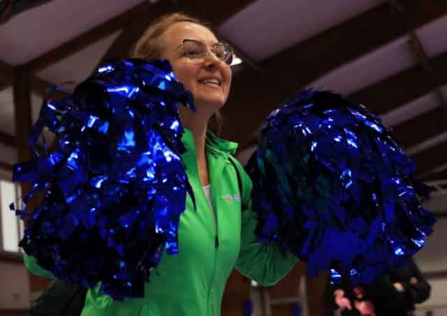 VI Ogólnopolska Olimpiada Urzędów Marszałkowskich w Drzonkowie - przeciąganie liny