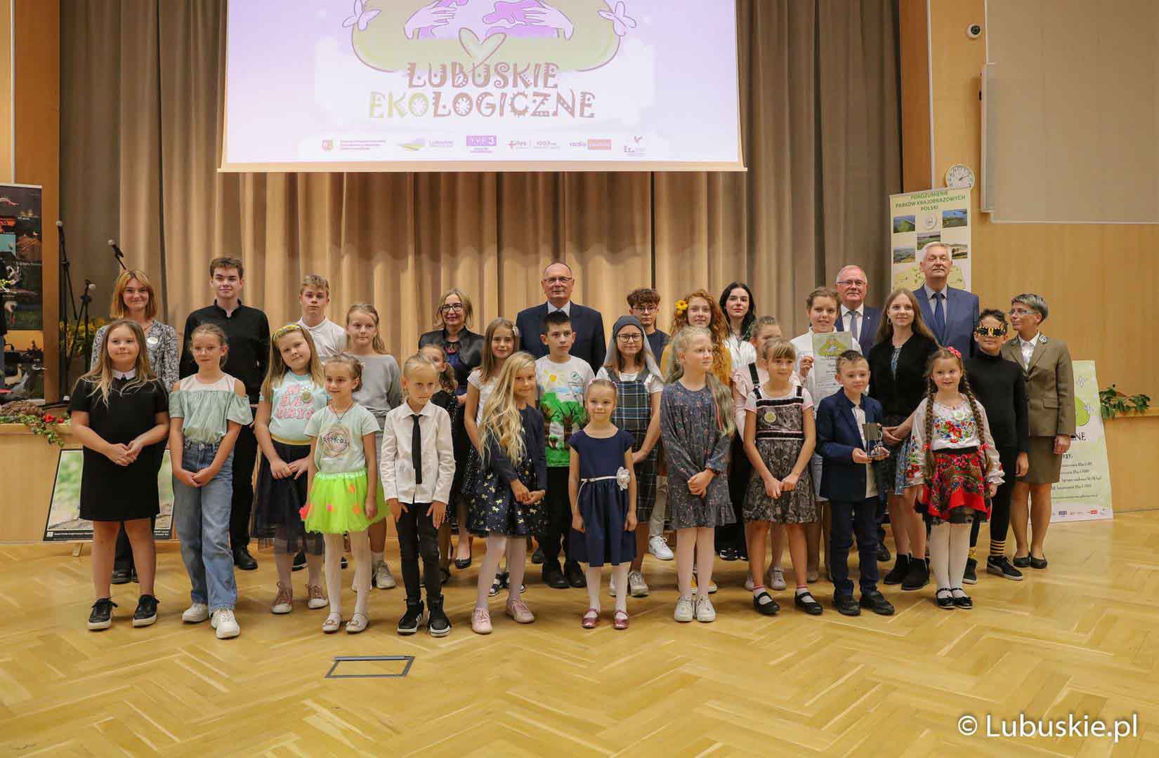 Finałowa gala konkursu odbyła się w urzędzie marszałkowskim w Zielonej Górze Fot Paweł Wańczko  Lubuska młodzież jest EKO WIDEO
