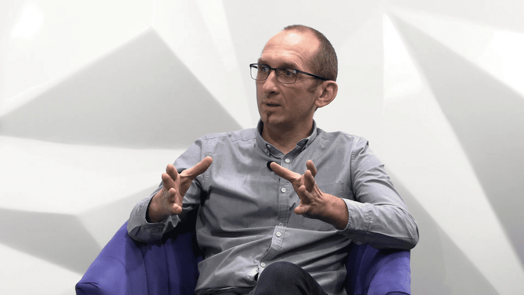 Mężczyzna w koszuli