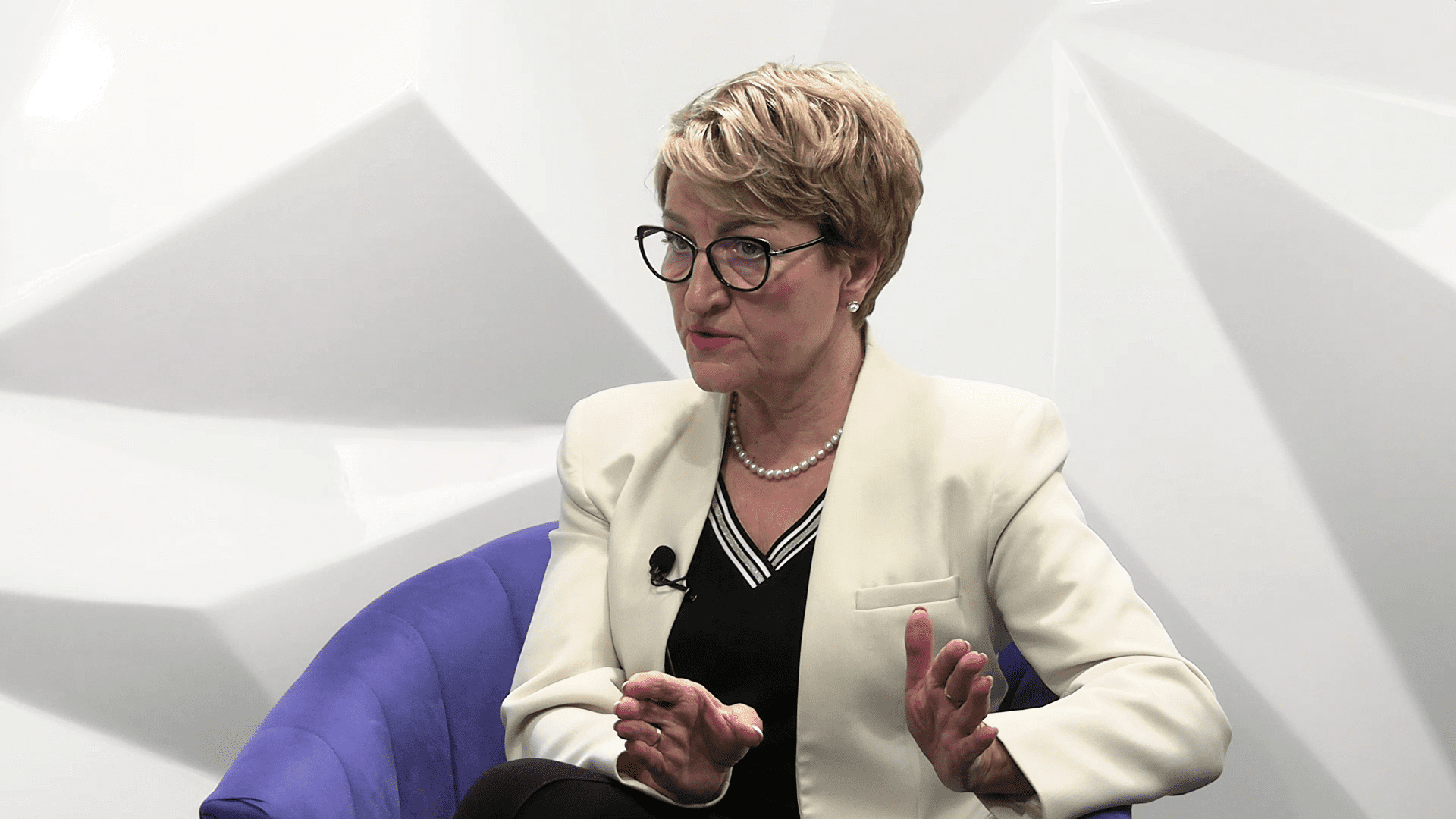   Marszałek Elżbieta Anna Polak  Nie wybaczymy rządowi Potrzebujemy pieniędzy z KPO VIDEO