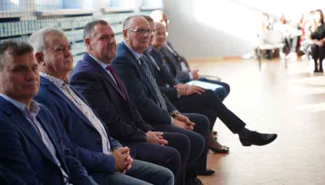 Otwarcie sali gimnastycznej w LO im. Banacha w Żaganiu