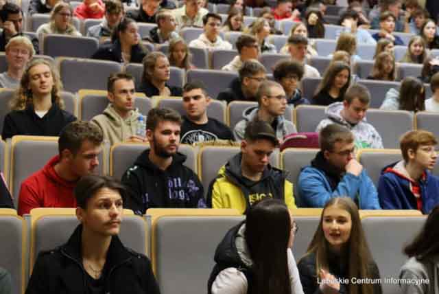 Dzień Promocyjny Inżynierii Lotniczej na UZ