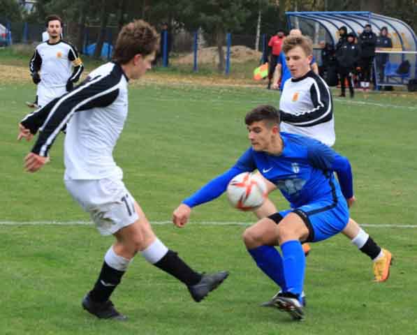 Odra Nietków - Spójnia Ośno Lubuskie