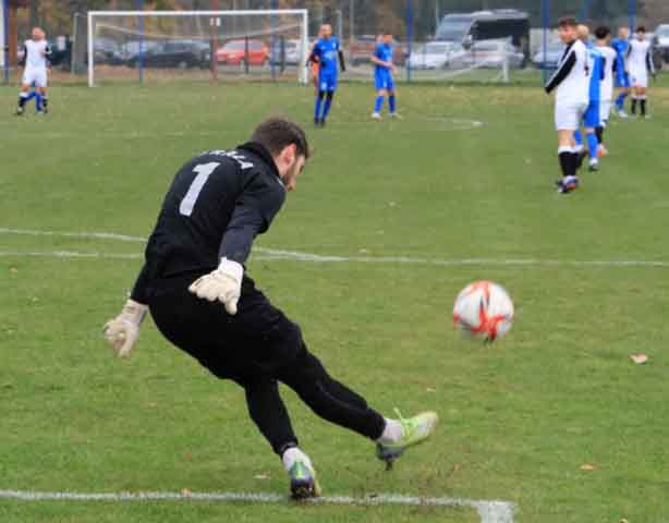 Odra Nietków - Spójnia Ośno Lubuskie