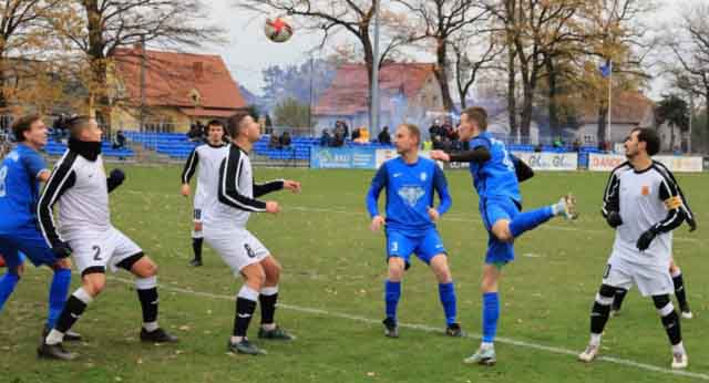 Odra Nietków - Spójnia Ośno Lubuskie