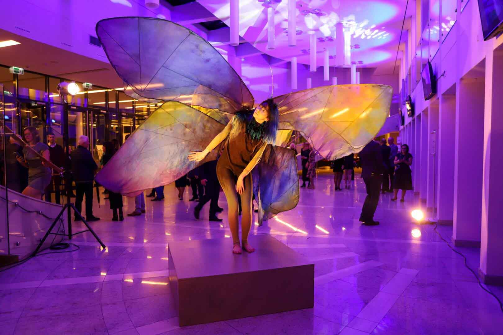   Do ludzi kultury w Gorzowie Wlkp znów pofrunęły motyle ZDJĘCIA