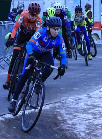 Zawody w kolarstwie przełajowym "Po trasie mistrzostw Polski" w Drzonkowie