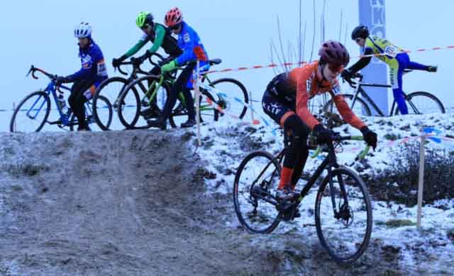 Zawody w kolarstwie przełajowym "Po trasie mistrzostw Polski" w Drzonkowie