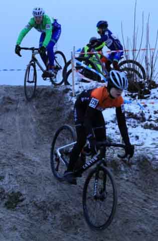 Zawody w kolarstwie przełajowym "Po trasie mistrzostw Polski" w Drzonkowie