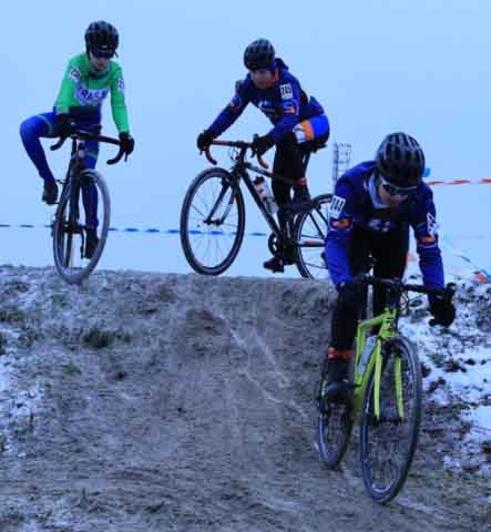 Zawody w kolarstwie przełajowym "Po trasie mistrzostw Polski" w Drzonkowie