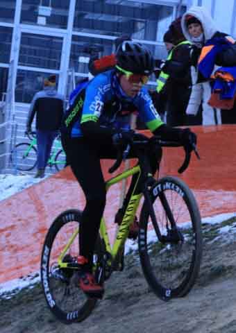 Zawody w kolarstwie przełajowym "Po trasie mistrzostw Polski" w Drzonkowie