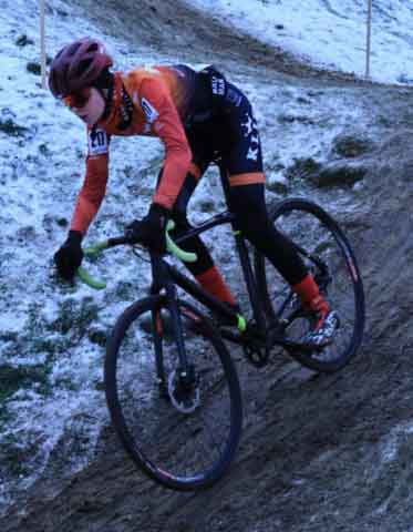 Zawody w kolarstwie przełajowym "Po trasie mistrzostw Polski" w Drzonkowie