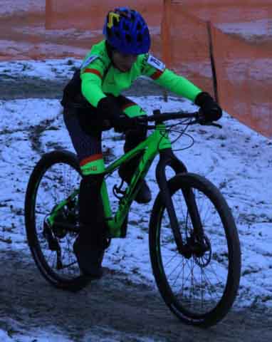 Zawody w kolarstwie przełajowym "Po trasie mistrzostw Polski" w Drzonkowie