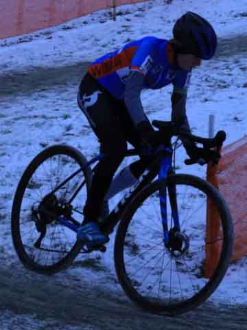 Zawody w kolarstwie przełajowym "Po trasie mistrzostw Polski" w Drzonkowie