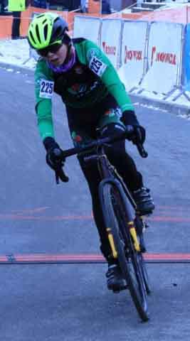 Zawody w kolarstwie przełajowym "Po trasie mistrzostw Polski" w Drzonkowie