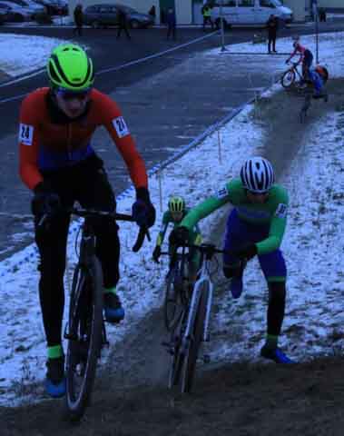 Zawody w kolarstwie przełajowym "Po trasie mistrzostw Polski" w Drzonkowie