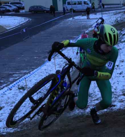 Zawody w kolarstwie przełajowym "Po trasie mistrzostw Polski" w Drzonkowie