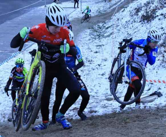 Zawody w kolarstwie przełajowym "Po trasie mistrzostw Polski" w Drzonkowie