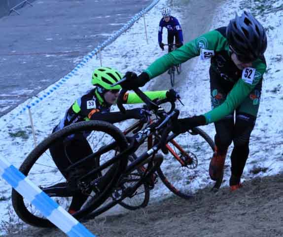 Zawody w kolarstwie przełajowym "Po trasie mistrzostw Polski" w Drzonkowie