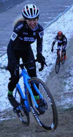 Zawody w kolarstwie przełajowym "Po trasie mistrzostw Polski" w Drzonkowie