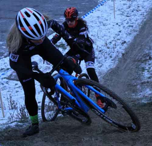 Zawody w kolarstwie przełajowym "Po trasie mistrzostw Polski" w Drzonkowie