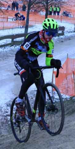 Zawody w kolarstwie przełajowym "Po trasie mistrzostw Polski" w Drzonkowie