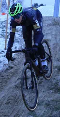 Zawody w kolarstwie przełajowym "Po trasie mistrzostw Polski" w Drzonkowie